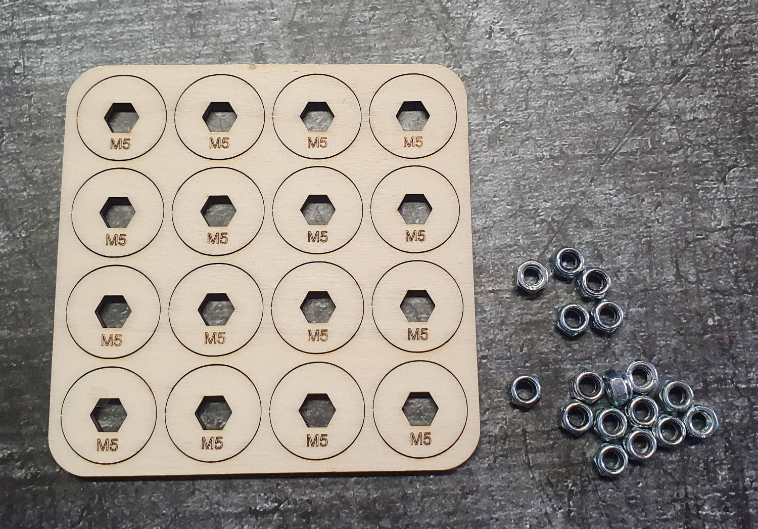 Stoppmutternhalter - M5 - Produkt - Alternative zur Einschlagmutter - RC - Modellbau 01