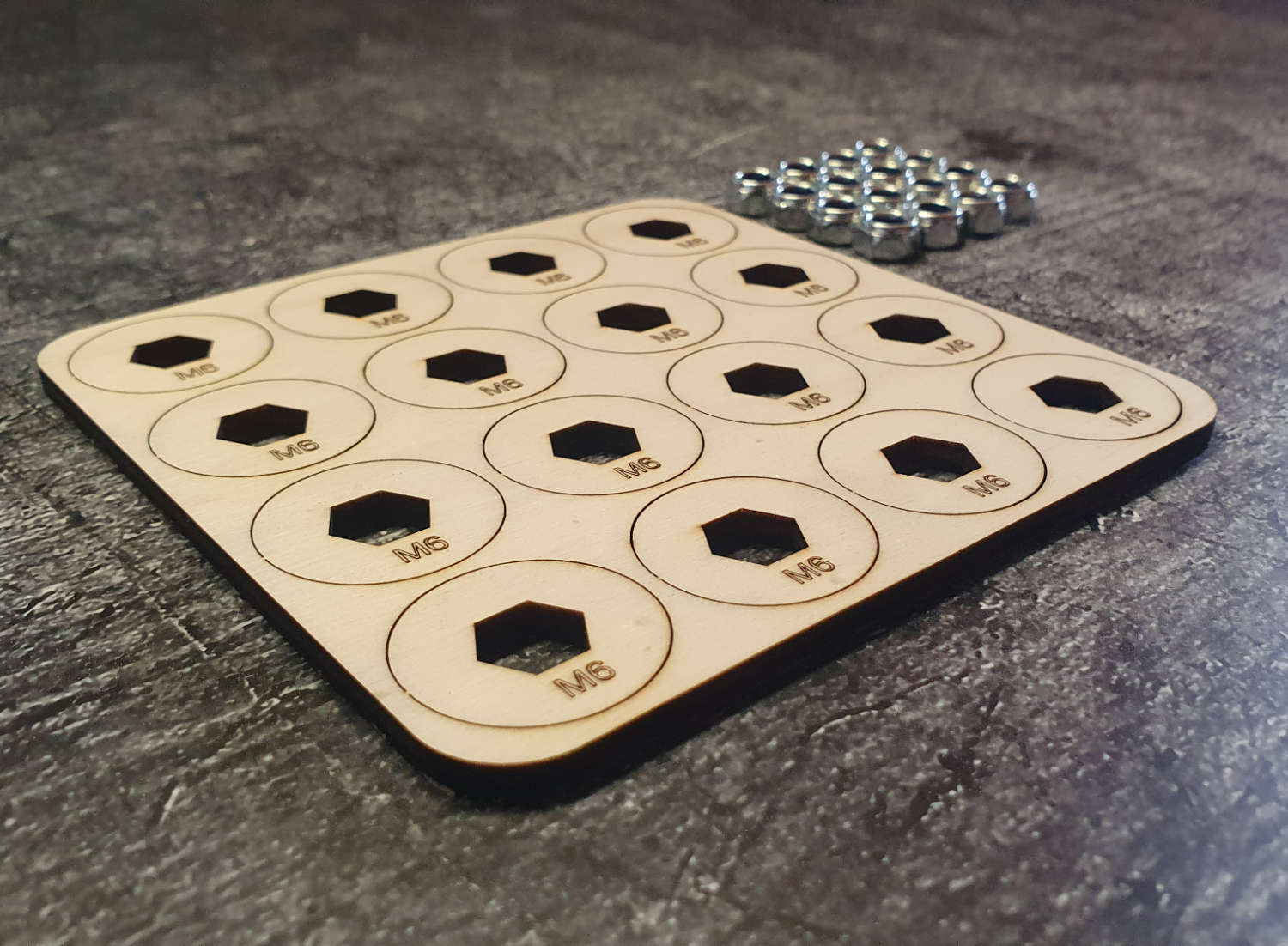 Stoppmutternhalter - M6 - Produkt - Alternative zur Einschlagmutter - RC - Modellbau